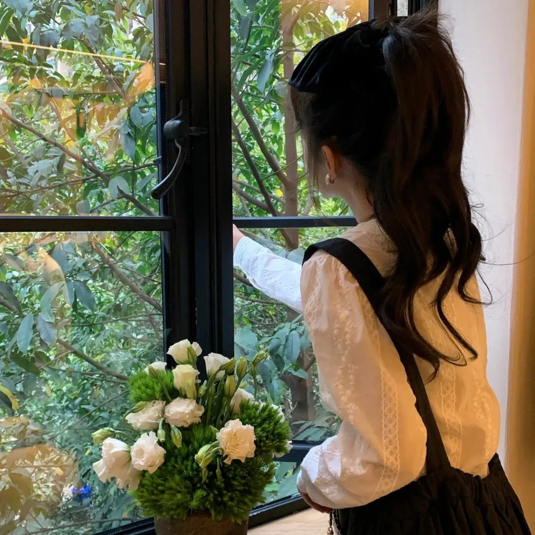 穿成极品婆婆，携家逃荒靠系统赢麻了