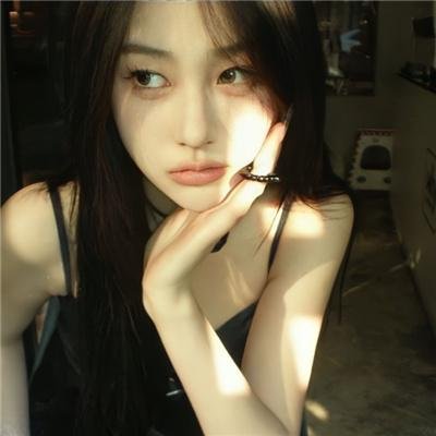 背靠背，脸对脸